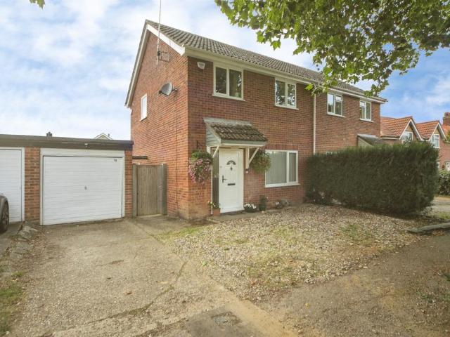 3 bedroom semi detached house for sale