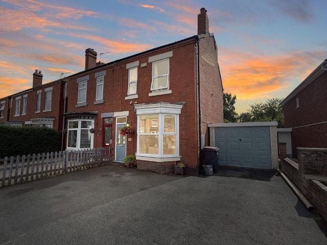 3 bedroom semi detached house for sale