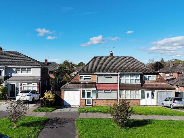 3 bedroom semi detached house for sale
