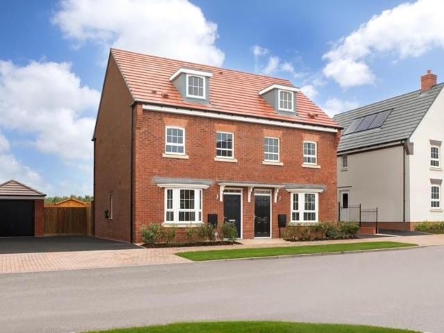 3 bedroom semi detached house for sale