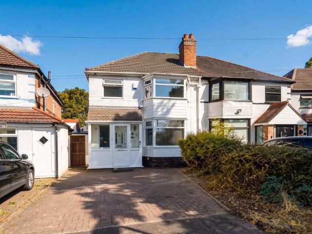 3 bedroom semi detached house for sale