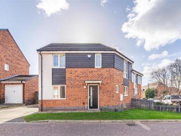 3 bedroom semi detached house for sale