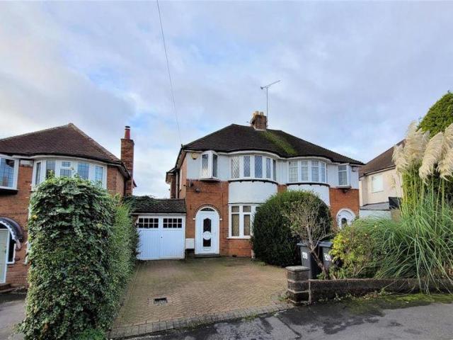3 bedroom semi detached house for sale
