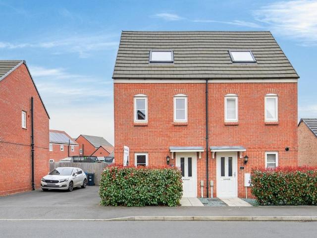 3 bedroom semi detached house for sale