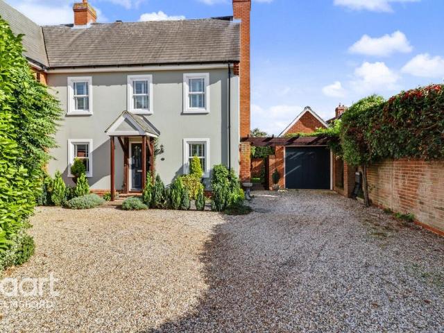 3 bedroom semi detached house for sale
