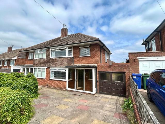 3 bedroom semi detached house for sale