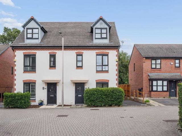 3 bedroom semi detached house for sale