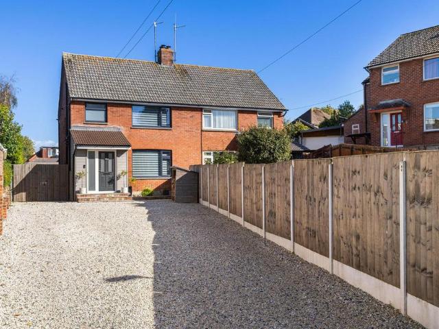 3 bedroom semi detached house for sale
