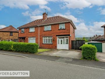 3 bedroom semi detached house for sale
