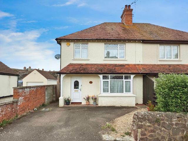 3 bedroom semi detached house for sale