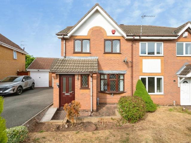 3 bedroom semi detached house for sale