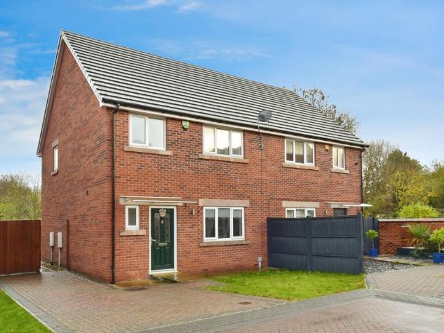 3 bedroom semi detached house for sale