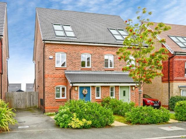 3 bedroom semi detached house for sale