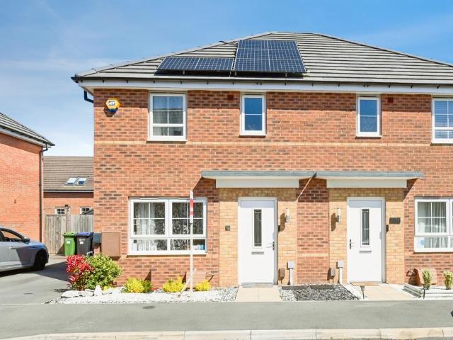 3 bedroom semi detached house for sale