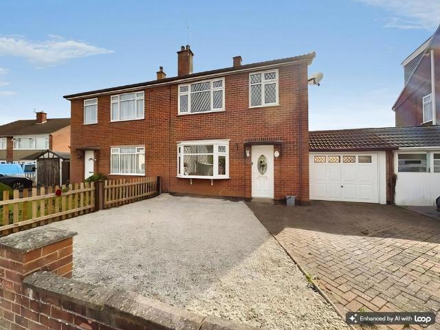 3 bedroom semi detached house for sale