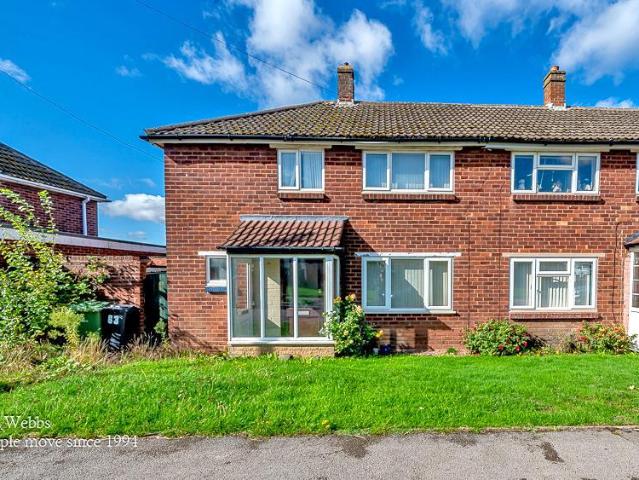 3 bedroom semi detached house for sale