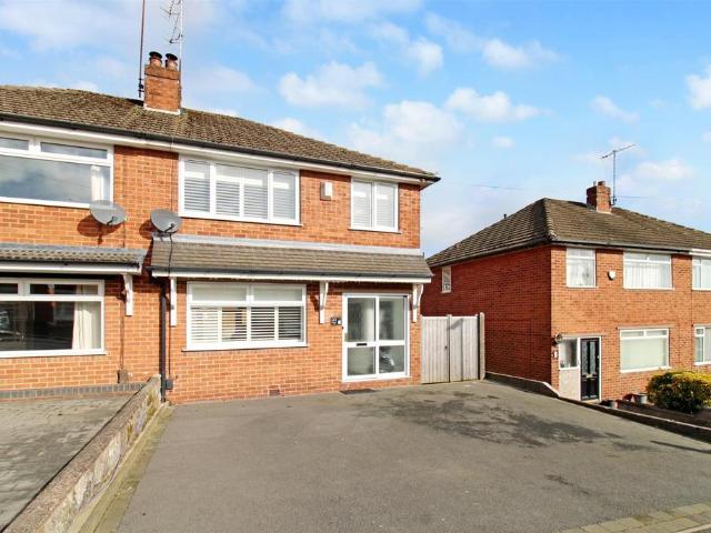3 bedroom semi detached house for sale