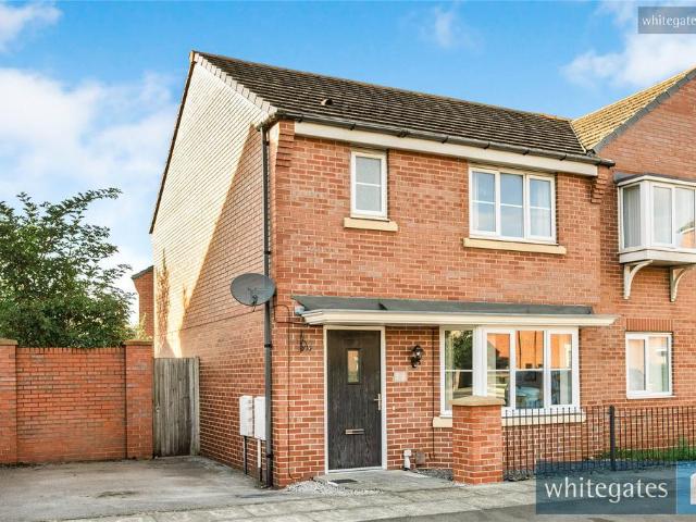 3 bedroom semi detached house for sale