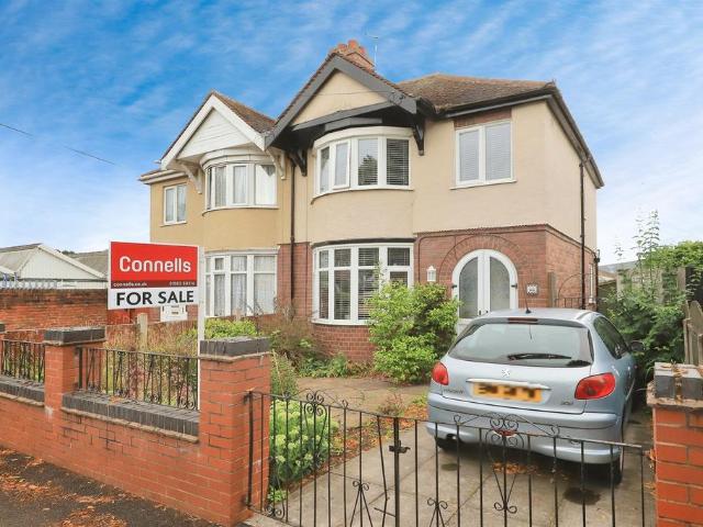 3 bedroom semi detached house for sale