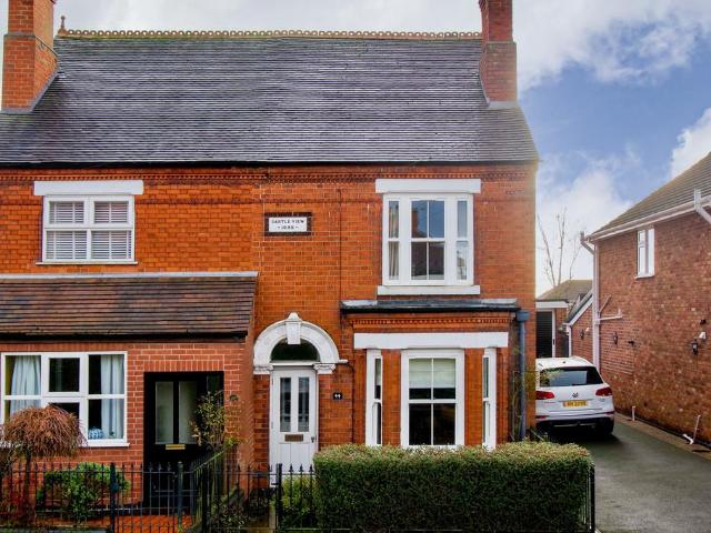 3 bedroom semi detached house for sale