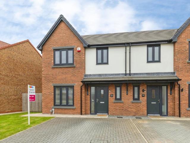 3 bedroom semi detached house for sale