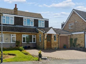 4 bedroom semi detached house for sale