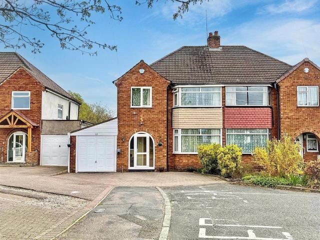 3 bedroom semi detached house for sale