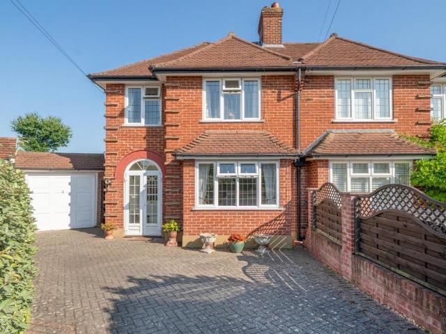 3 bedroom semi detached house for sale