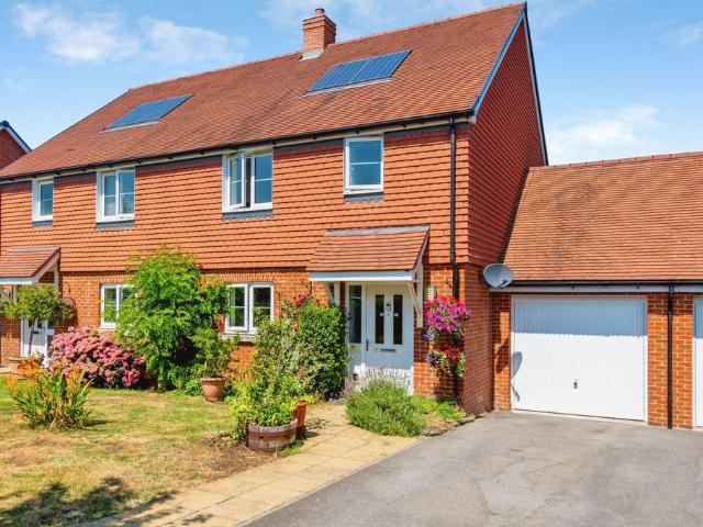 3 bedroom semi detached house for sale