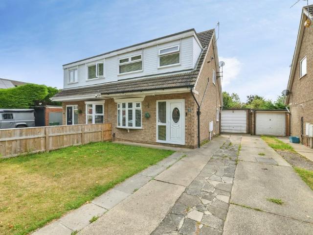 3 bedroom semi detached house for sale