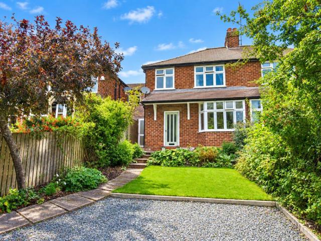 3 bedroom semi detached house for sale