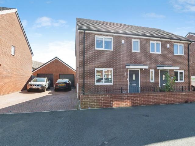3 bedroom semi detached house for sale