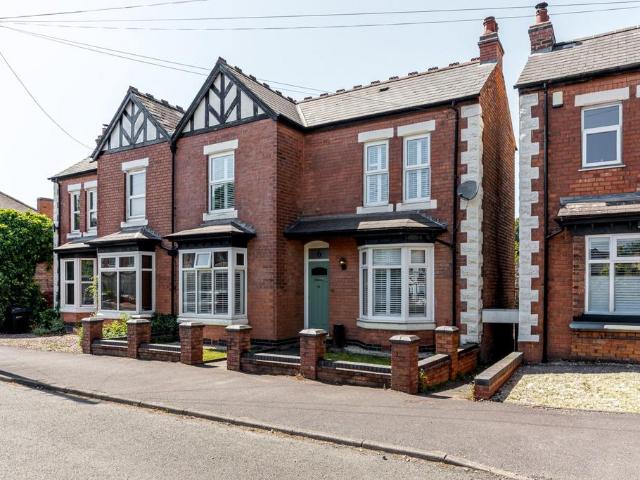 3 bedroom semi detached house for sale