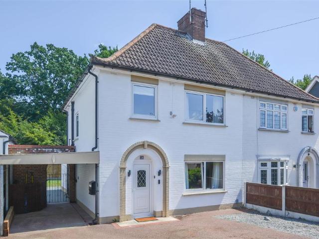 3 bedroom semi detached house for sale