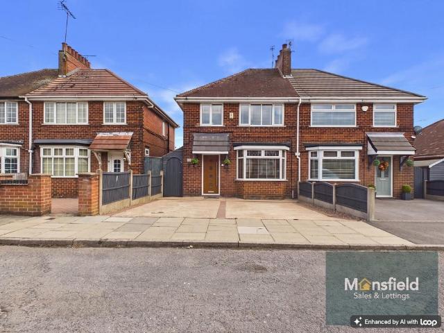 3 bedroom semi detached house for sale