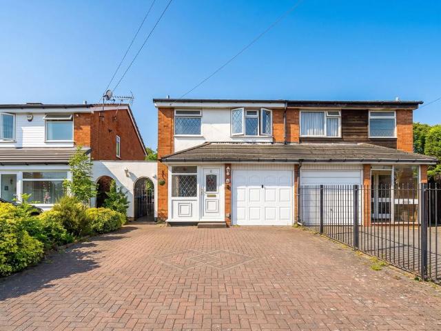 3 bedroom semi detached house for sale