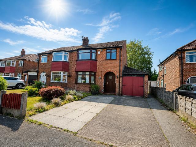 3 bedroom semi detached house for sale