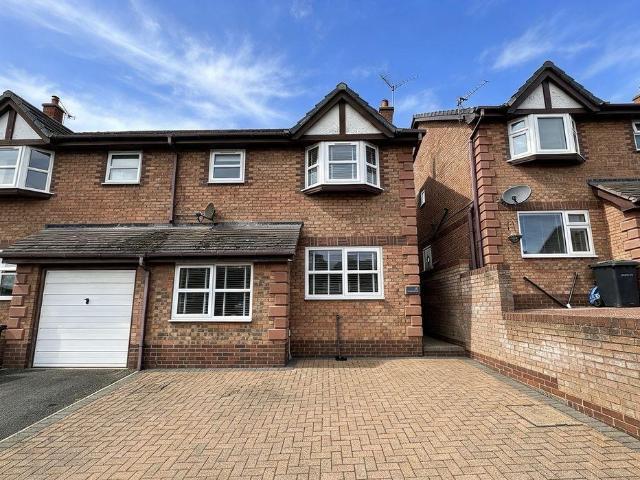 3 bedroom semi detached house for sale