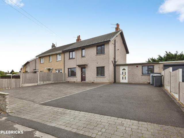 3 bedroom semi detached house for sale