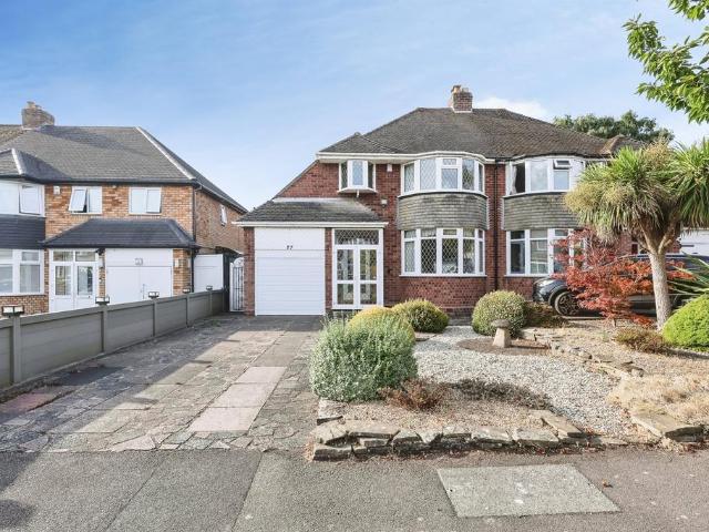 3 bedroom semi detached house for sale