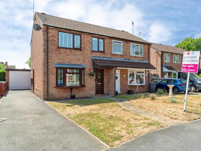 3 bedroom semi detached house for sale
