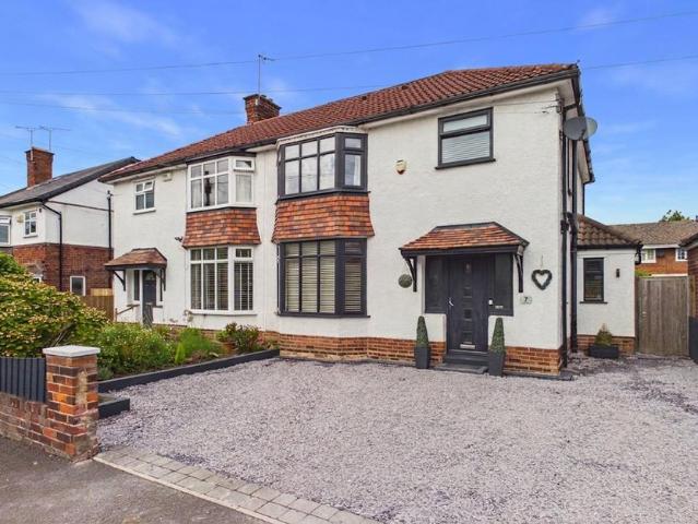 3 bedroom semi detached house for sale