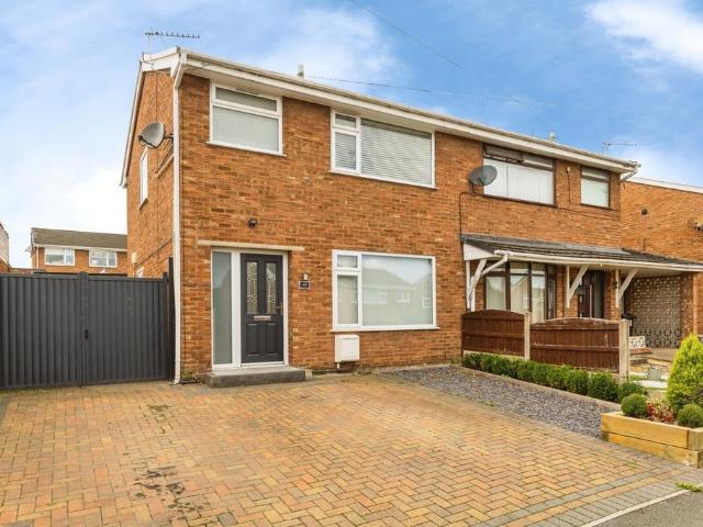 3 bedroom semi detached house for sale