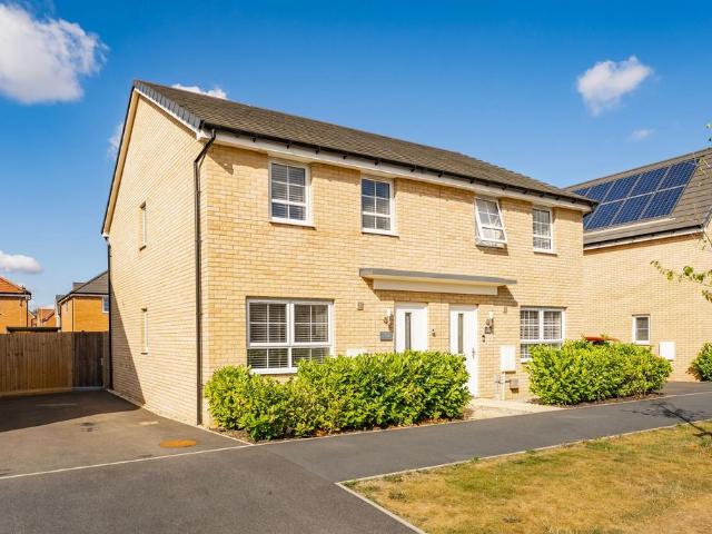 3 bedroom semi detached house for sale