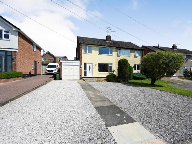 3 bedroom semi detached house for sale
