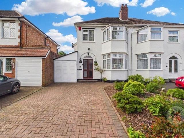 3 bedroom semi detached house for sale