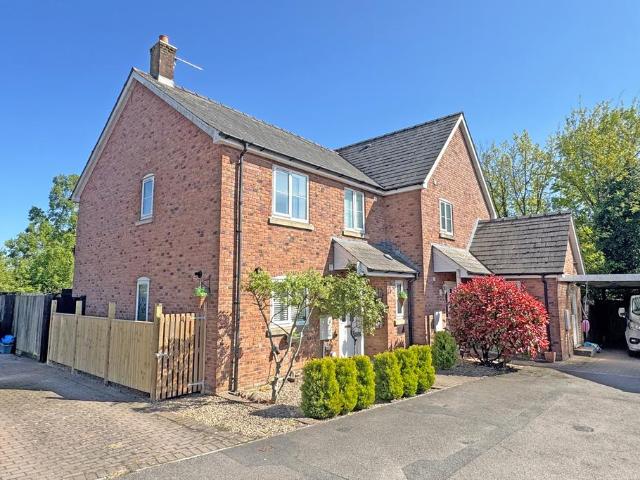 3 bedroom semi detached house for sale