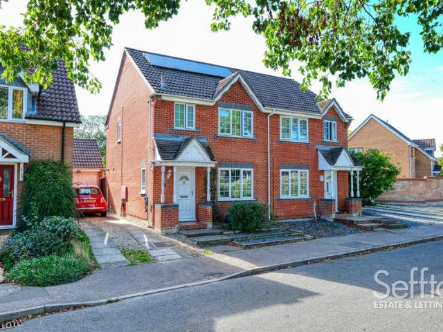 3 bedroom semi detached house for sale