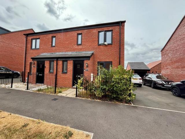 3 bedroom semi detached house for sale