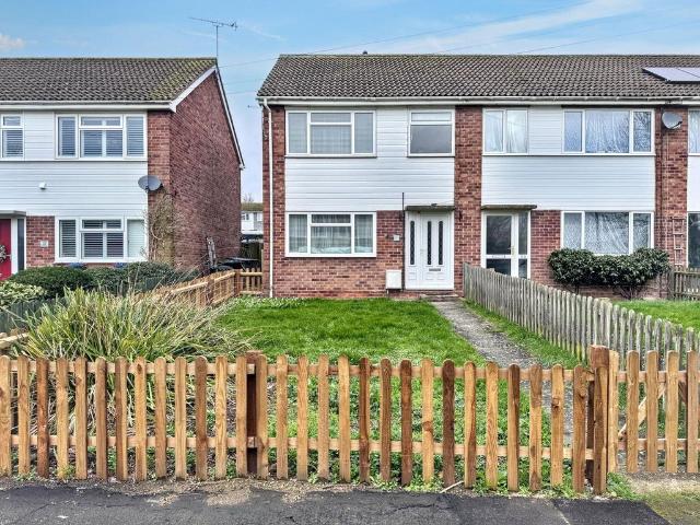 3 bedroom end of terrace house for sale